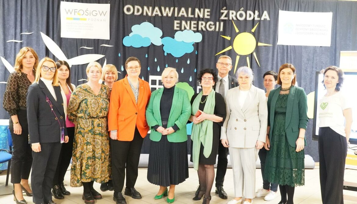 𝗪𝗮ż𝗻𝗲 𝘀ł𝗼𝘄𝗮 𝘄𝗶𝗰𝗲𝗺𝗶𝗻𝗶𝘀𝘁𝗲𝗿 𝗲𝗱𝘂𝗸𝗮𝗰𝗷𝗶 𝗞𝗮𝘁𝗮𝗿𝘇𝘆𝗻𝘆 𝗟𝘂𝗯𝗻𝗮𝘂𝗲𝗿 𝘄 𝗻𝗮𝘀𝘇𝗲𝗷 𝘀𝘇𝗸𝗼𝗹𝗲.