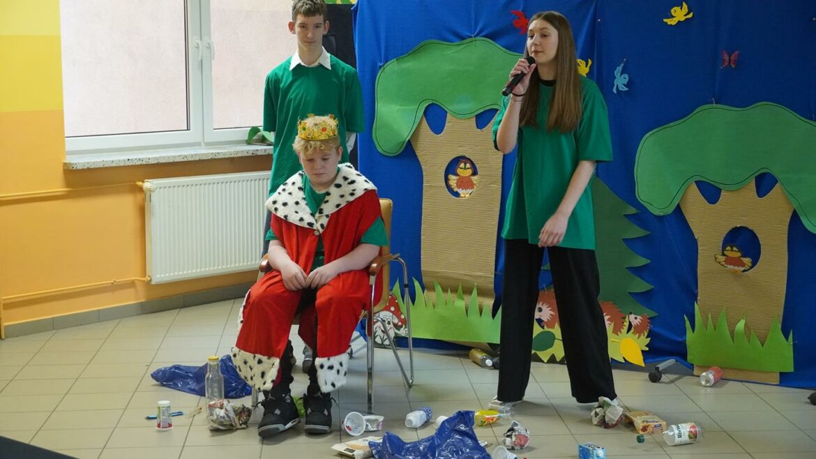 „Melpomena w szkolnej ławce”, czyli doskonała gra aktorska i świetne przedstawienia w naszej szkole!