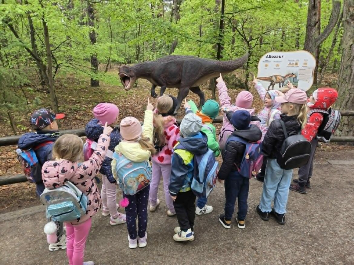 Wycieczka „Małych Odkrywców” do JuraParku