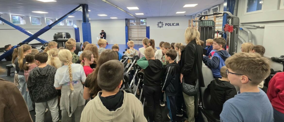 Poznajemy pracę policji