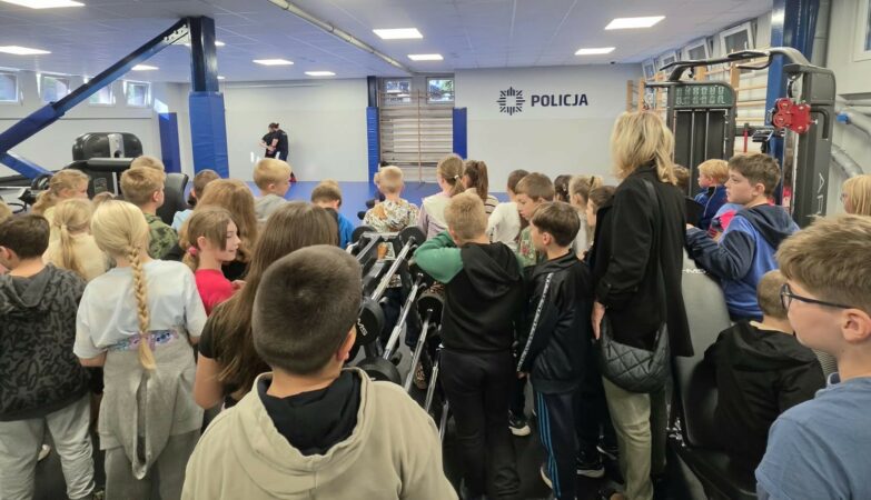Poznajemy pracę policji